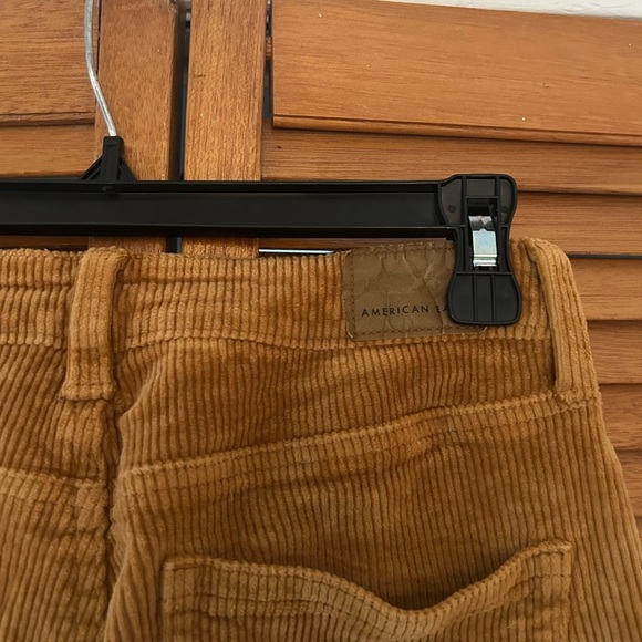 American Eagle Women’s Gold Mom Jean Super Stretch Ribbed Sz 2 - Picture 7 of 9